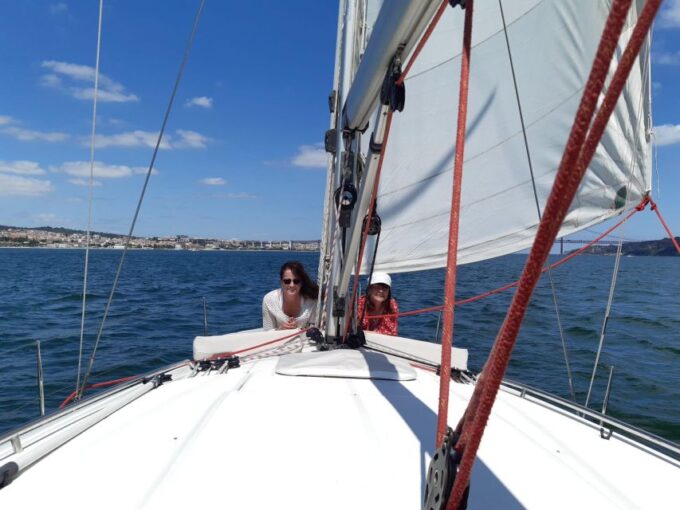 Lisbon: Sailing Tour in Tagus River - Explore Lisbons Historic Landmarks