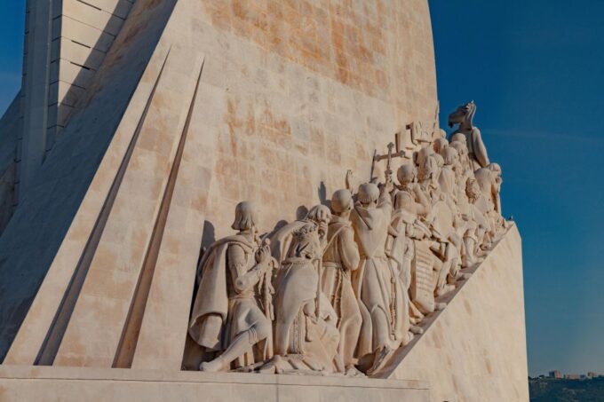 Lisbon: Sailing Tour in Tagus River - Enjoy a Relaxing Sailboat Ride