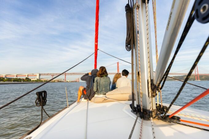 Lisbon: Sailing Tour on the Tagus River - Activities