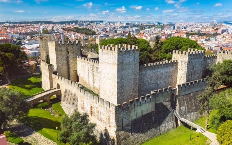 Lisbon: São Jorge Castle Skip-The-Line Entry With Audioguide - Experience Highlights