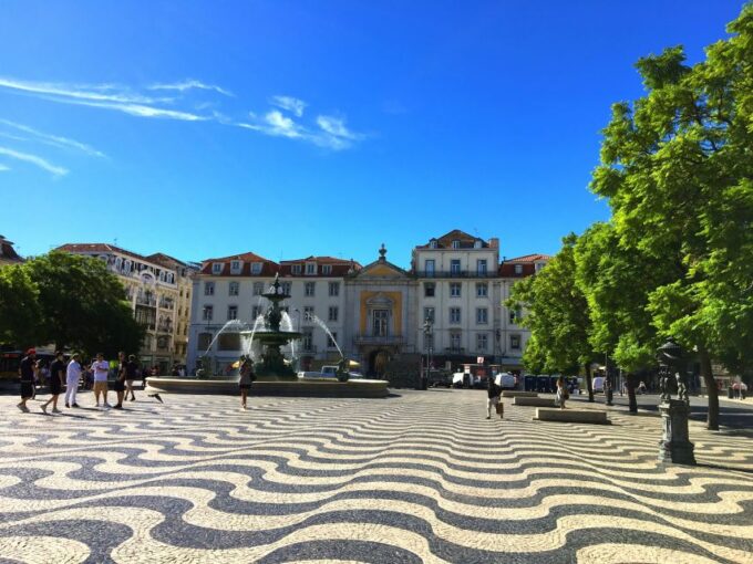 Lisbon: Scenic Sightseeing Private Tour by Minivan - Reservation and Payment