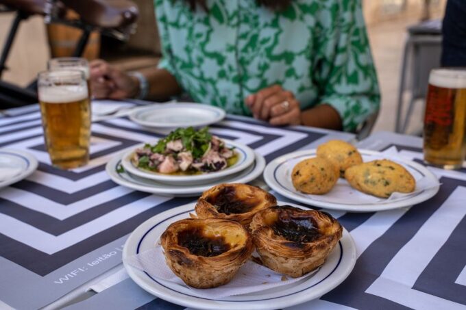 Lisbon: Segway Food Tour of Alfama and Old Town Lisbon - Explore Old Town Lisbon
