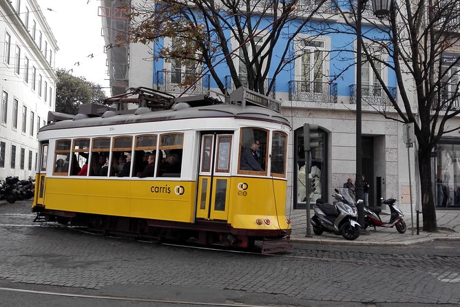 Lisbon Shore Excursion Private Small Group - Taste a Local Specialty