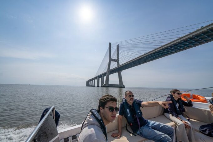 Lisbon: Sightseeing Tour of Modern Lisbon (Short Version) - Boat Tour on the Tagus River