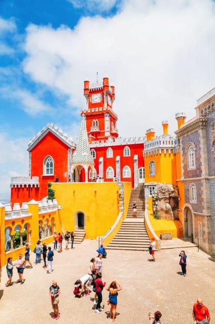 Lisbon:-Sintra/Cabo Da Roca/Cascais-Polish Guide - Important Information