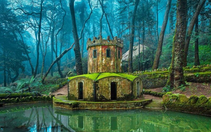 Lisbon: Sintra Palaces, Cascais Bay, and Estoril Tour - Tour Overview