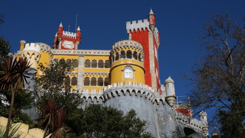 Lisbon: Sintra, Pena Palace and Cascais Region Private Tour - Important Information