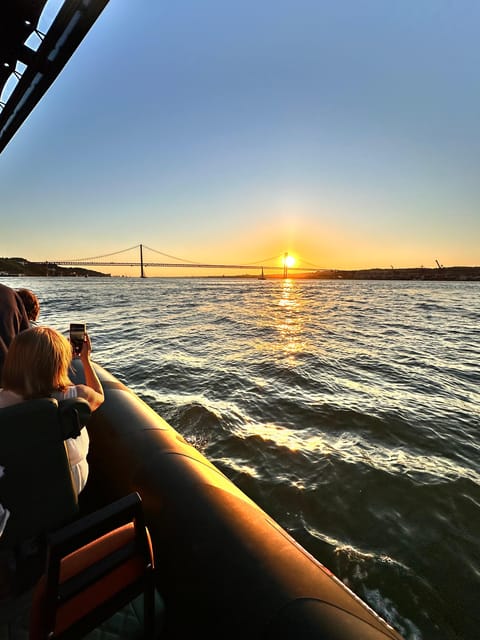 Lisbon Speed Boat Monuments Tour Sunset - Special Features