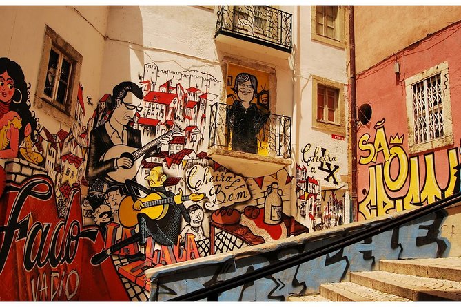 Lisbon Street Art Tour Tuk Tuk Tour - Tour Experience