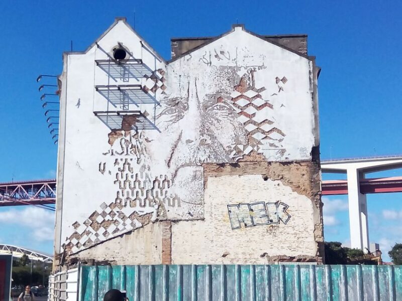 Lisbon: Street Art Walk - Recommended Items