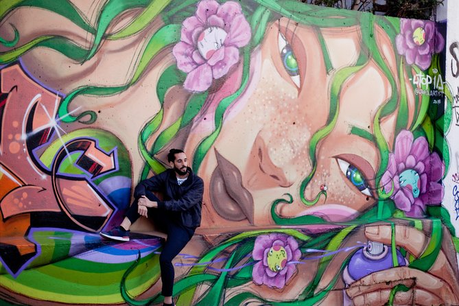 Lisbon Street Art Walk - Exploring the Neighborhoods