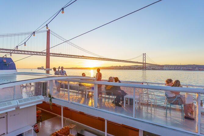 Lisbon Sunset Cruise With Wine and Snacks - Inclusions and Amenities