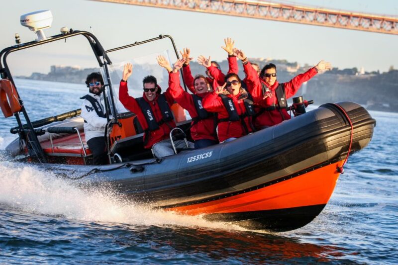 Lisbon: Sunset Speedboat Tour With Complimentary Drink - Tour Experience and Inclusions