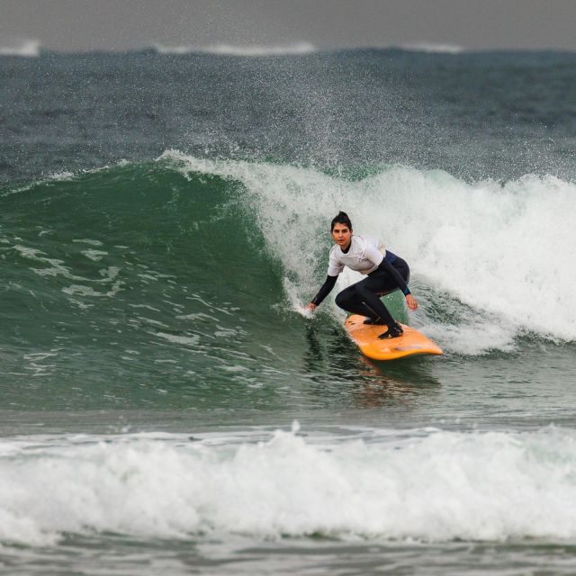 Lisbon: Surf Lesson 2 Hour All Levels - Equipment and Inclusions
