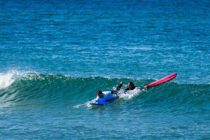 Lisbon: Surf Lesson 2 Hour All Levels - Instructor Languages