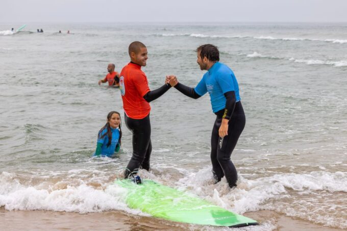 Lisbon: Surf Lessons Groups and Private - Booking and Scheduling
