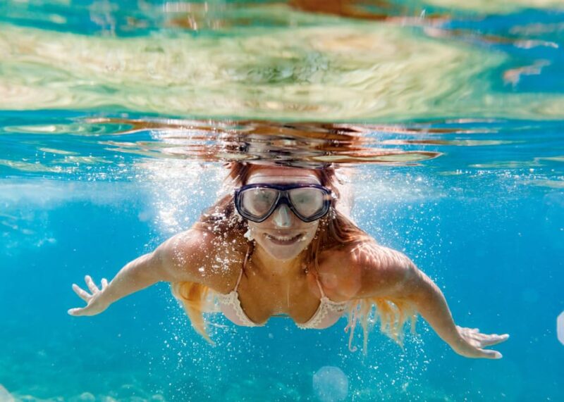 Lisbon: Swimming Tour With DJ and Party Bar - Included Amenities