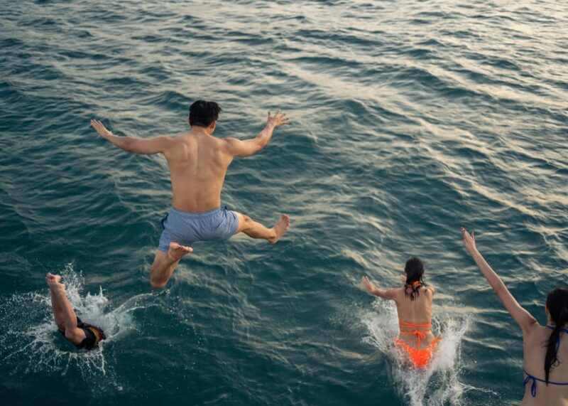 Lisbon: Swimming Tour With DJ and Party Bar - Pre-Trip Preparations