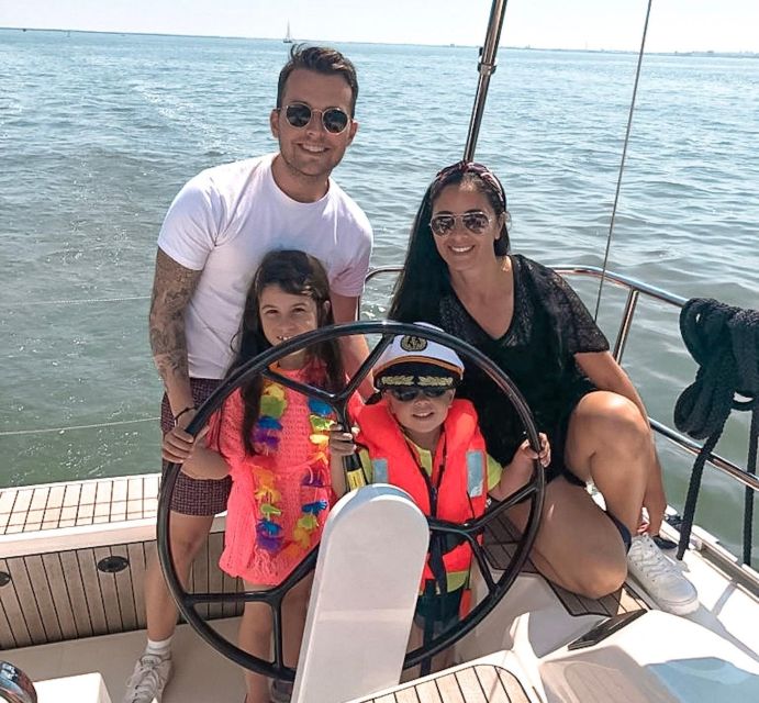 Lisbon: Tagus River Cruise, Morning, Day, Sunset, or Night - Inclusions and Accessibility