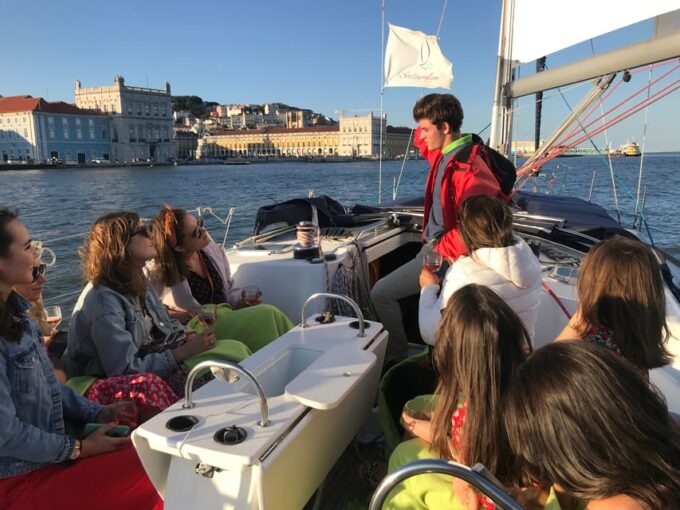 Lisbon: Tagus River Sightseeing Cruise - Frequently Asked Questions