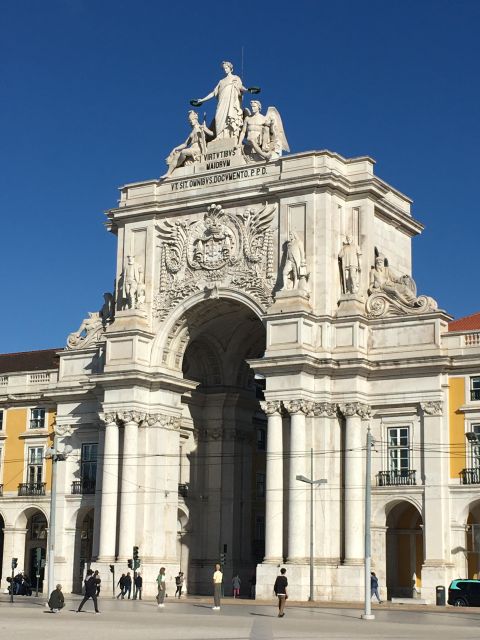 Lisbon: the Old Town Alfama Walking Tour Viewpoints - Discovering Alfamas Hidden Gems