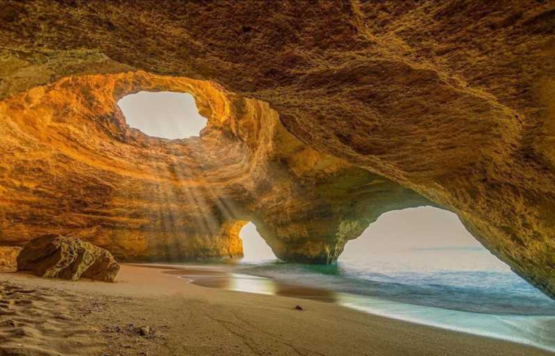 Lisbon to Algarve to Lisbon - Dedicated Private Day Tour - Itinerary Highlights