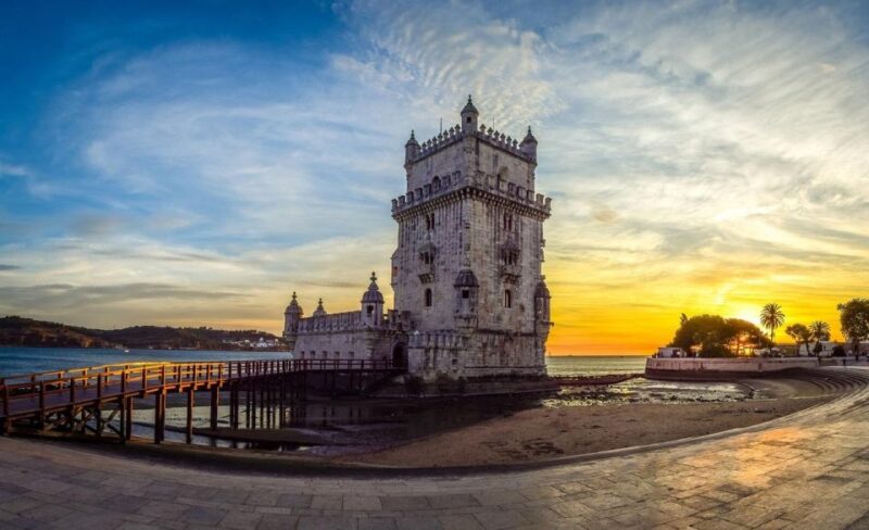 Lisbon to Algarve up to 3 Stops - Air-conditioned Vehicle