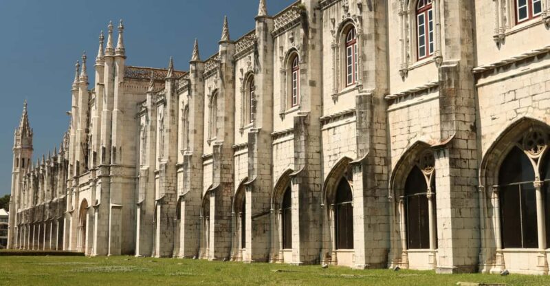 Lisbon Tour Private - Comfort and Amenities