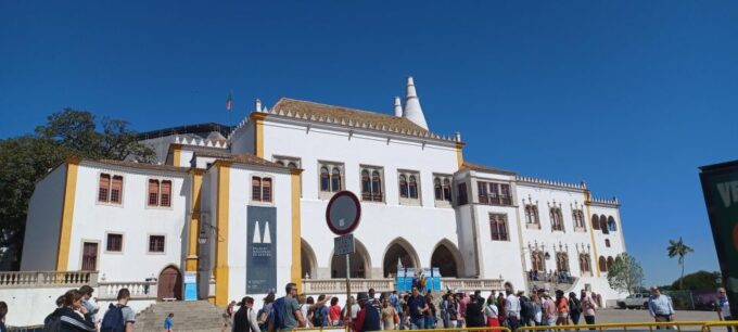 Lisbon: Tour to Pena Palace, Sintra, Cabo Da Roca, Cascais - Language Options