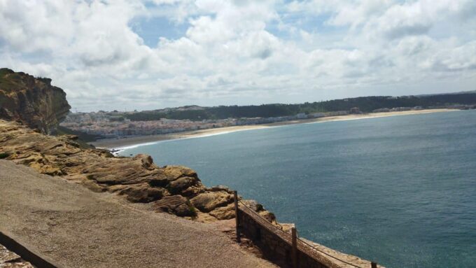 Lisbon: Transfer to Porto With Stops in Óbidos-Nazaré-Aveiro - Flexibility and Comfort