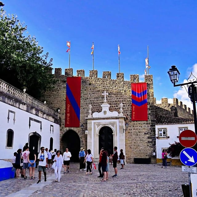 Lisbon: Transfer to Porto With Stops in Óbidos-Nazaré-Aveiro - Additional Information