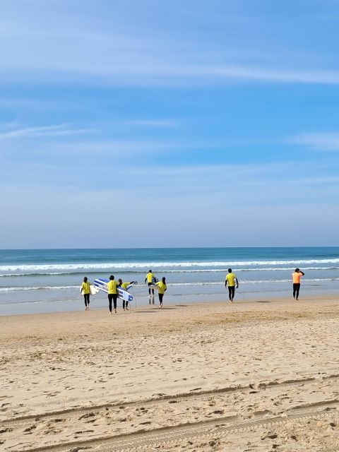 Lisbon: Unique Surfing Lesson on Costa De Caparica Beach - Instructor Languages and Expertise