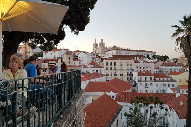 Lisbon Viewpoints Tuk Tuk Tour - Breathtaking Viewpoints