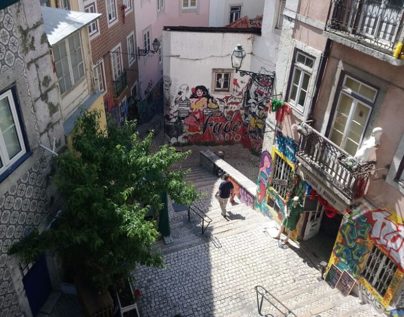 Lisbon: Walking Tour With a Local Guide - Tour Overview
