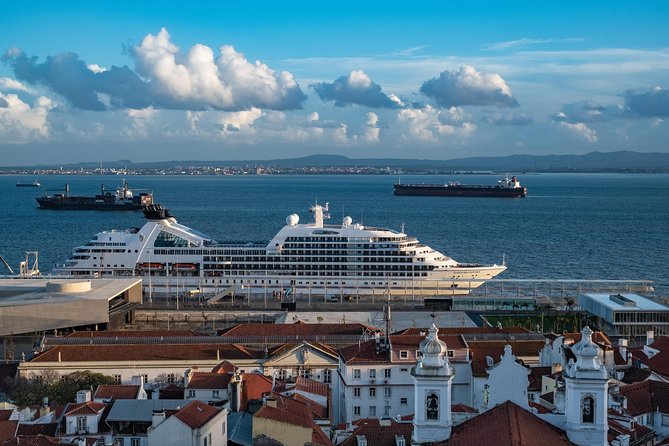 Lisbon Walking Tour With a Photographer - Morning Edition - Customer Reviews