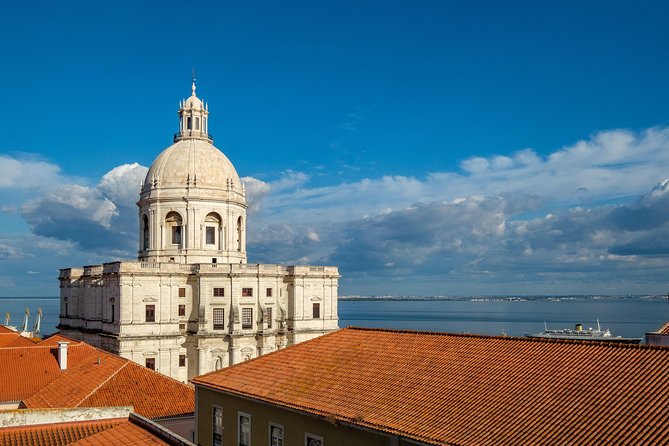 Lisbon Walking Tour With a Photographer - Morning Edition - Meeting Point and Start Time