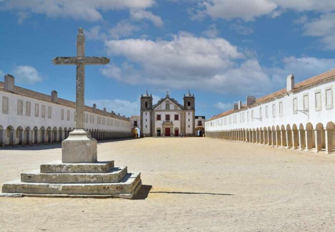 Lisbon Wine Tour Through Sesimbra, Arrábida and Setúbal - Coffee and Food Tasting