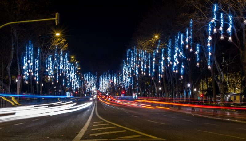 Lisbon'S Christmas Lights Tour 2H - Key Points