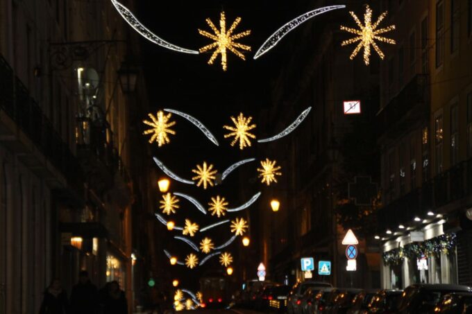 Lisbon'S Christmas Lights Tour 2H - Meeting Point and Pickup