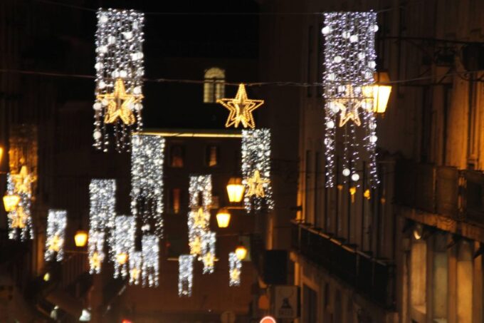 Lisbon'S Christmas Lights Tour 2H - Duration and Pricing