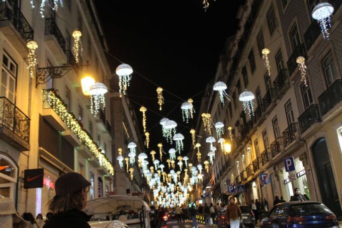 Lisbon'S Christmas Lights Tour 2H - Frequently Asked Questions