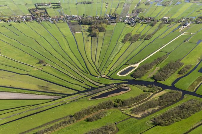 Lisse: Drive-it-Yourself Dutch Countryside GPS Audio Tour - Customer Reviews