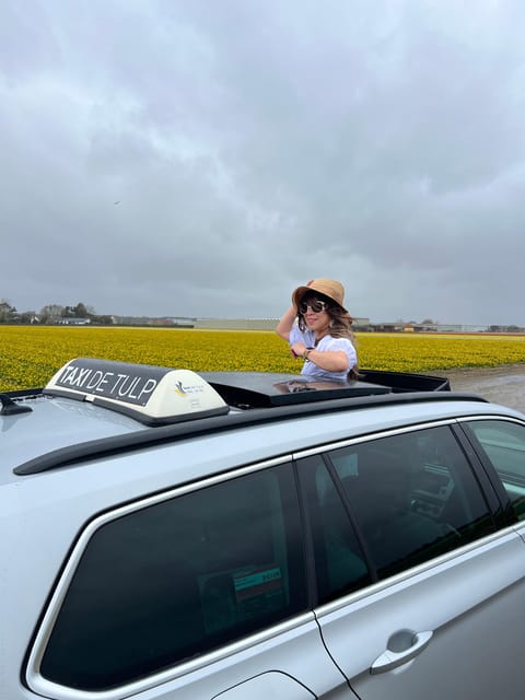 Lisse: Private Tulip Fields Tour With a Local Guide - Accessibility and Languages