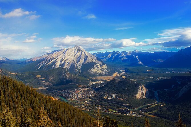 Listen to a Tour Guide as You Drive & Walk With Our Discover the Rockies Package - Driving Tour of Key Destinations