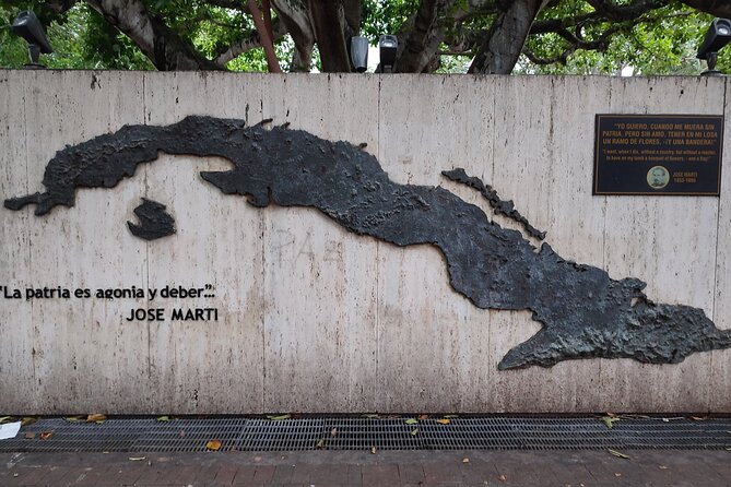 Little Havana Smartphone Guided Audio App Solo Walking Tour - Taking in the Rhythm