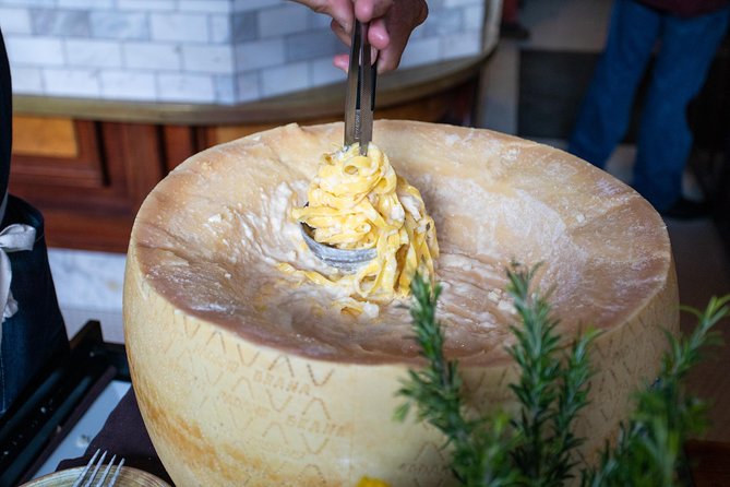 Little Italy and North Beach Walking Tour in San Francisco - Minimum Traveler Requirement