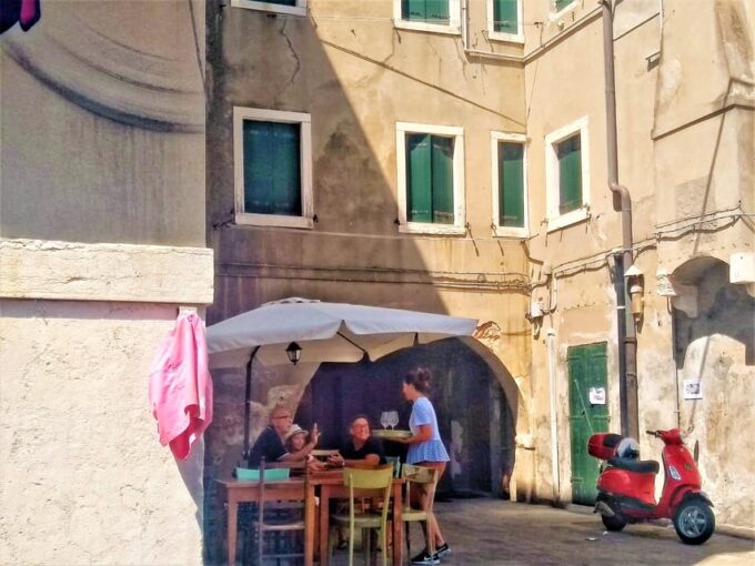 Little Venice of Chioggia Guided Tour From Padua - Tour Language Offerings