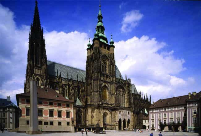 Live Guided City Tour With Prague Castle - Inclusions and Exclusions