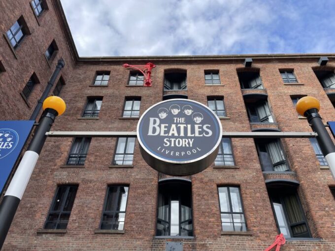 Liverpool: Beatles Highlights Walking Tour - Exploring Liverpools Beatles Legacy