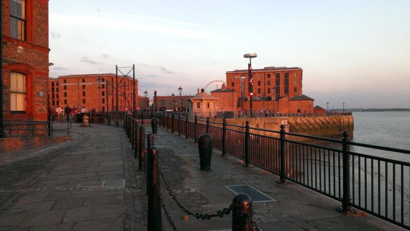 Liverpool: Book a Local Host - Ticket and Venue Booking